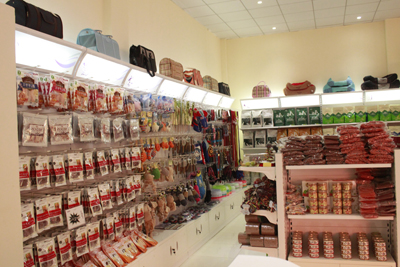 1483671287929270.jpg 样板店货架-6.JPG